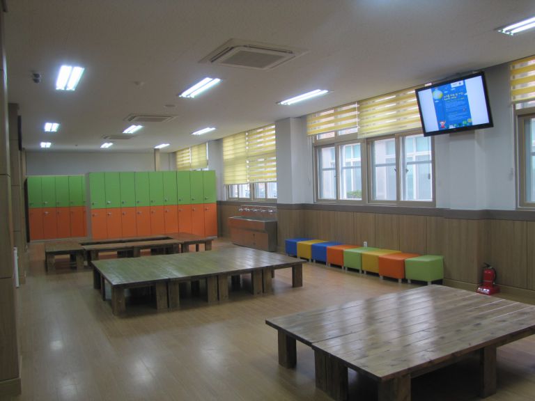 황간고등학교 교과교실리모델링1