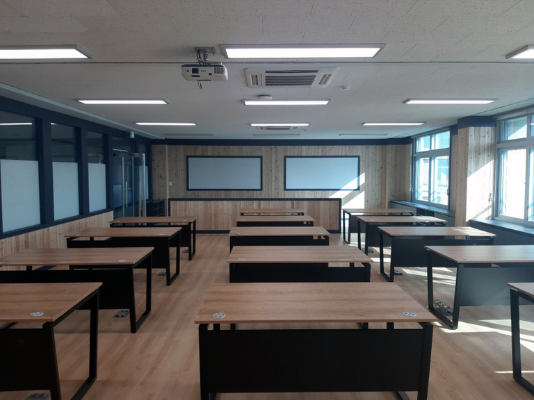 이월초등학교 컴퓨터실